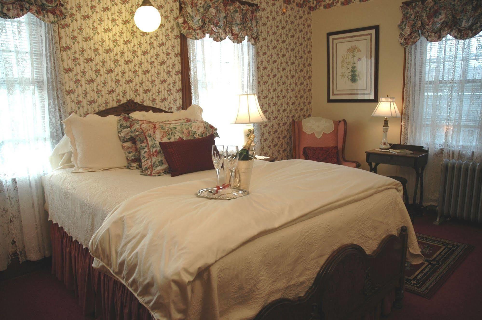 فالماوث Palmer House Inn المظهر الخارجي الصورة
